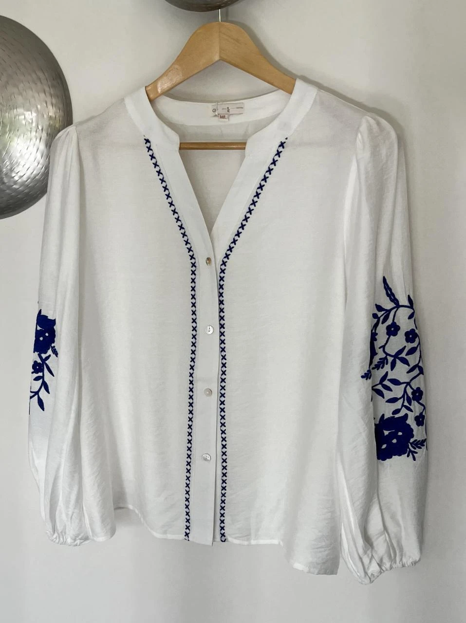 Flowy blouse with embroideries 🪻 – photo 4